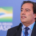 Pedro Duarte Guimarães mostra como a inflação impacta diretamente o poder de compra e o dia a dia das pessoas.