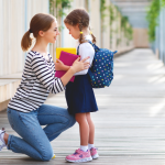 No Dia da Família na escola, Sérgio Bento De Araújo destaca como o diálogo fortalece a comunidade educativa e aproxima laços entre pais, alunos e educadores.